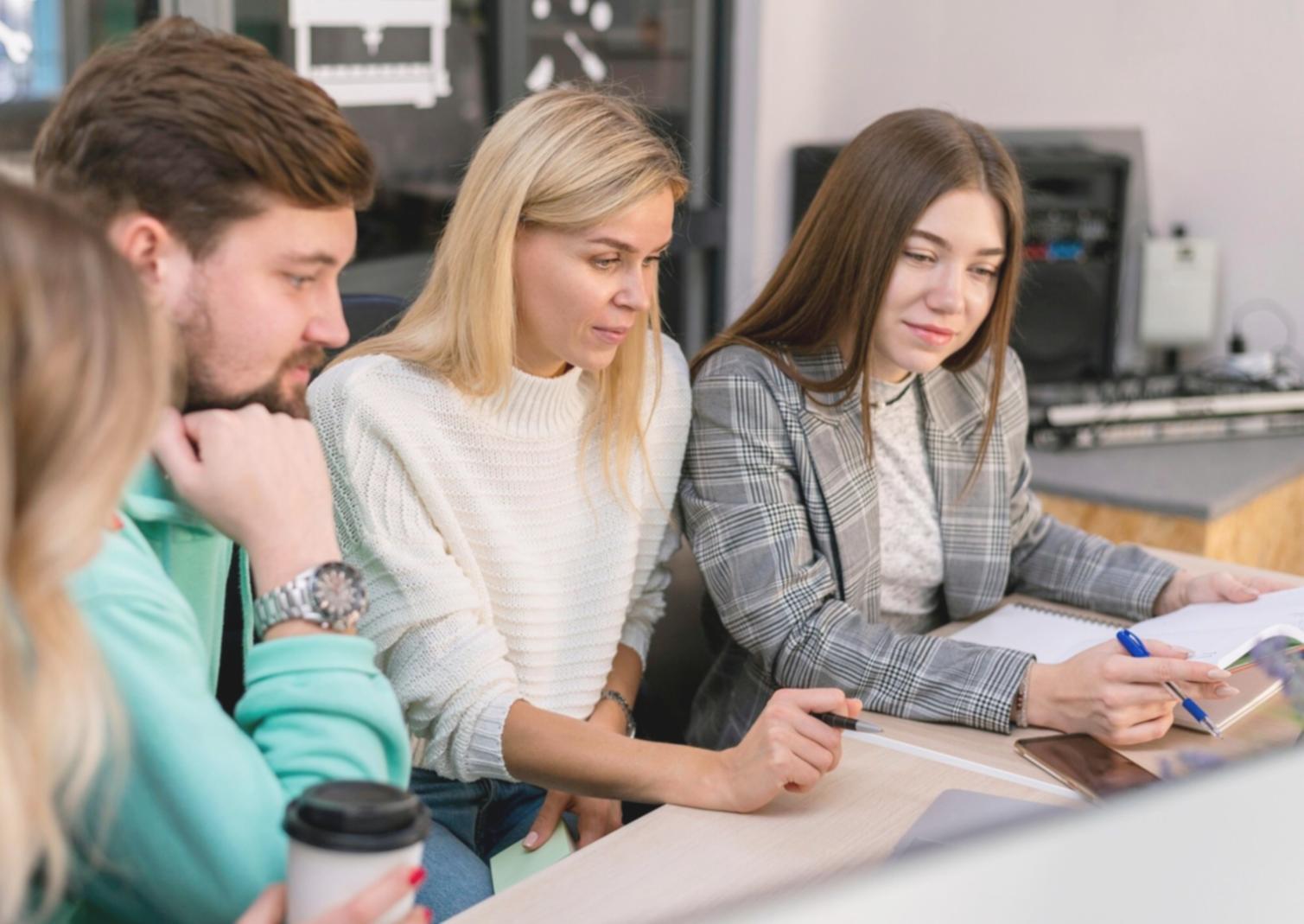 Materiali e strumenti per scrittura autobiografica